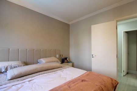 Apartamento à venda com 120m², 3 quartos e 2 vagas Apartamento à venda com 120m², 3 quartos e 2 vagasSuíte
