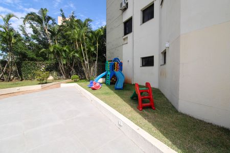 Apartamento à venda com 120m², 3 quartos e 2 vagas Apartamento à venda com 120m², 3 quartos e 2 vagasPlayground