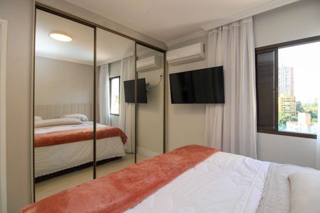 Apartamento à venda com 120m², 3 quartos e 2 vagas Apartamento à venda com 120m², 3 quartos e 2 vagasSuíte