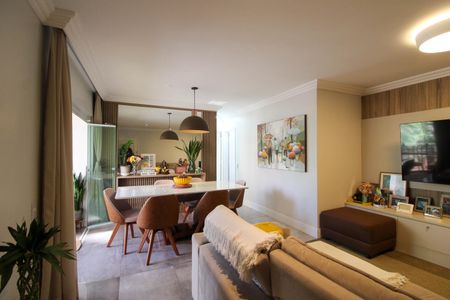 Apartamento à venda com 120m², 3 quartos e 2 vagas Apartamento à venda com 120m², 3 quartos e 2 vagasSala