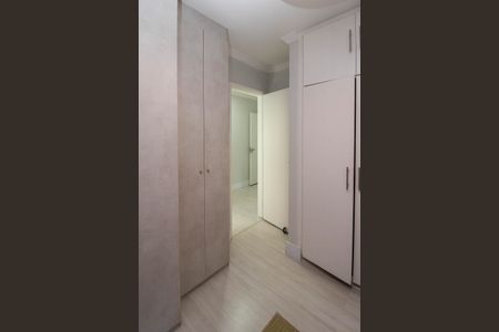 Apartamento à venda com 120m², 3 quartos e 2 vagas Apartamento à venda com 120m², 3 quartos e 2 vagasQuarto 2