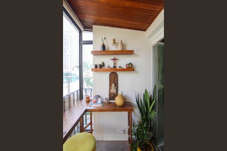 Varanda  de apartamento à venda com 3 quartos, 120m² em Vila Andrade, São Paulo