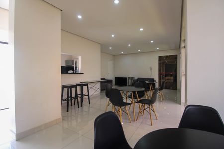 Apartamento à venda com 120m², 3 quartos e 2 vagas Apartamento à venda com 120m², 3 quartos e 2 vagasSalão de Festas