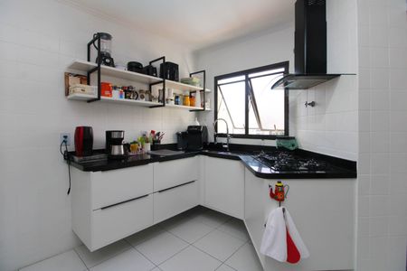 Apartamento à venda com 120m², 3 quartos e 2 vagas Apartamento à venda com 120m², 3 quartos e 2 vagasCozinha