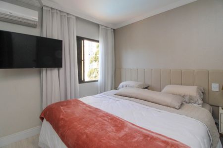 Apartamento à venda com 120m², 3 quartos e 2 vagas Apartamento à venda com 120m², 3 quartos e 2 vagasSuíte