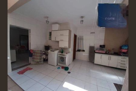 Casa à venda com 3 quartos, 180m² em Vila Santa Maria, São Paulo