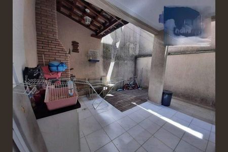 Casa à venda com 3 quartos, 180m² em Vila Santa Maria, São Paulo
