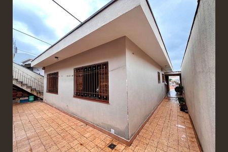 Casa à venda com 180m², 3 quartos e 4 vagas