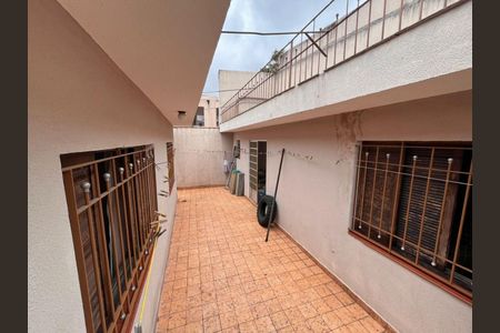 Casa à venda com 180m², 3 quartos e 4 vagas