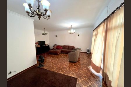 Casa à venda com 3 quartos, 180m² em Jardim Sao Jose, São Paulo