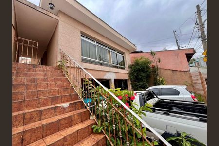 Casa à venda com 180m², 3 quartos e 4 vagas