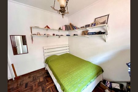 Casa à venda com 180m², 3 quartos e 4 vagas