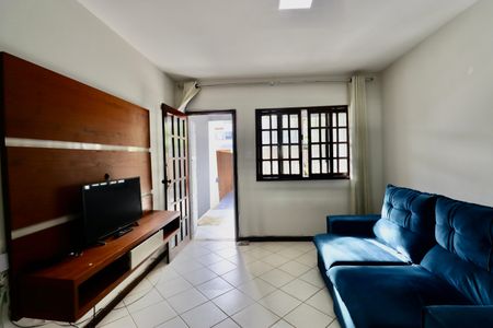 Sala de casa de condomínio para alugar com 3 quartos, 90m² em Stella Maris, Salvador