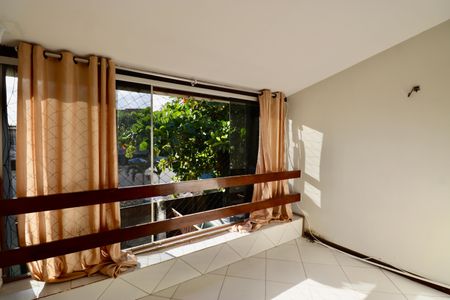 Casa de condomínio para alugar com 90m², 3 quartos e 1 vagaVaranda