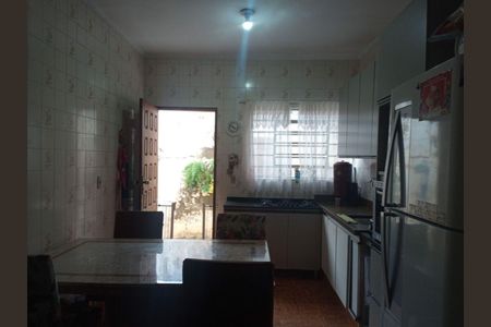 Casa à venda com 250m², 5 quartos e 3 vagas