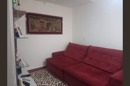 Casa à venda com 5 quartos, 250m² em Vila Olinda, São Paulo