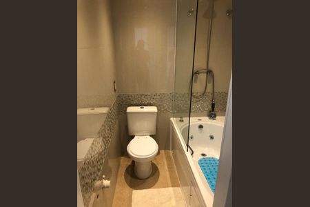 Casa de condomínio à venda com 105m², 3 quartos e 3 vagasBanheiro