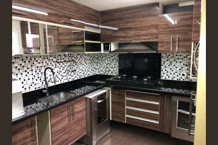 Casa de condomínio à venda com 105m², 3 quartos e 3 vagasCozinha