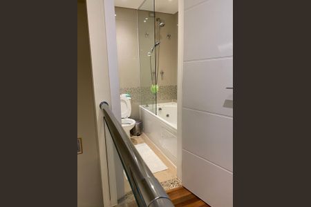 Casa de condomínio à venda com 105m², 3 quartos e 3 vagasBanheiro