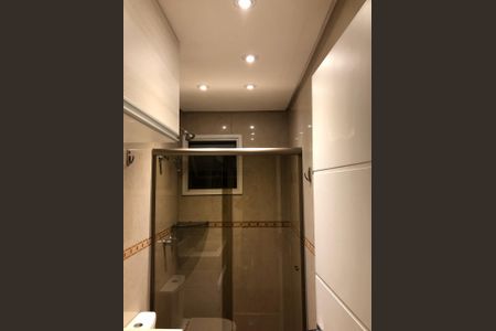 Casa de condomínio à venda com 105m², 3 quartos e 3 vagasBanheiro