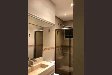 Casa de condomínio à venda com 105m², 3 quartos e 3 vagasBanheiro