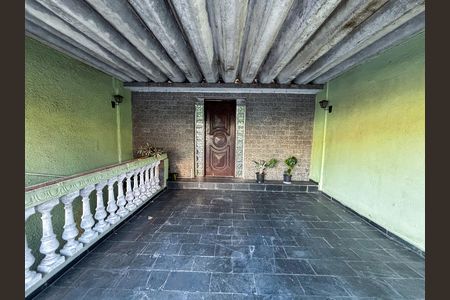 Casa à venda com 250m², 2 quartos e 2 vagas