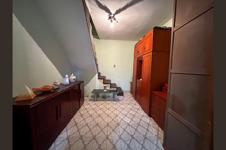 Casa à venda com 250m², 2 quartos e 2 vagas