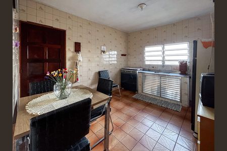 Casa à venda com 250m², 2 quartos e 2 vagas