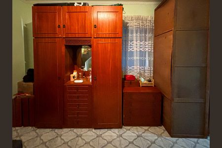 Casa à venda com 250m², 2 quartos e 2 vagas