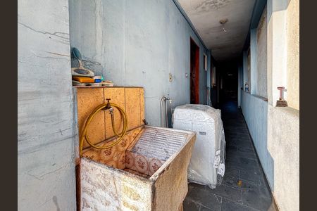 Casa à venda com 250m², 2 quartos e 2 vagas