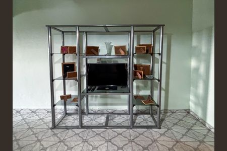Casa à venda com 250m², 2 quartos e 2 vagas