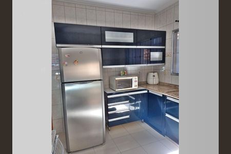 Casa à venda com 200m², 2 quartos e 2 vagas