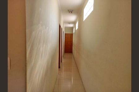 Casa à venda com 200m², 2 quartos e 2 vagas