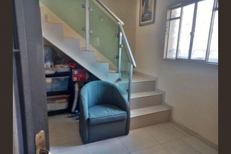 Casa à venda com 200m², 2 quartos e 2 vagas