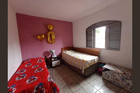 Casa à venda com 3 quartos, 180m² em Vila Arcadia, São Paulo