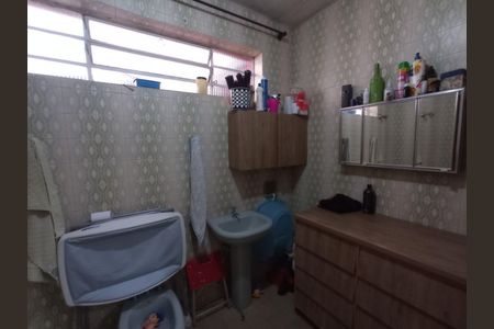 Casa à venda com 180m², 3 quartos e 5 vagas