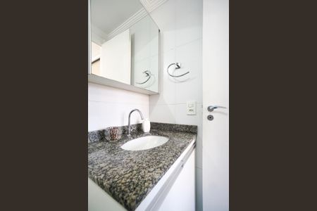 Apartamento à venda com 62m², 2 quartos e 1 vaga Apartamento à venda com 62m², 2 quartos e 1 vagaBanheiro da suíte