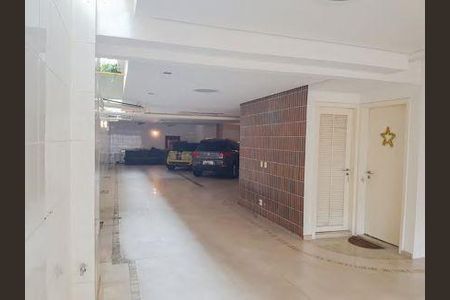 Casa à venda com 620m², 4 quartos e 6 vagas