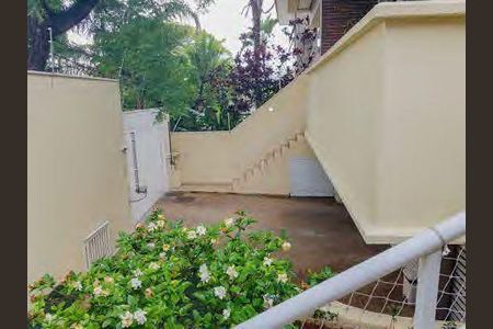 Casa à venda com 620m², 4 quartos e 6 vagas