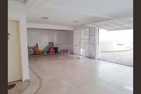 Casa à venda com 620m², 4 quartos e 6 vagas
