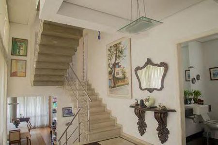 Casa à venda com 620m², 4 quartos e 6 vagas