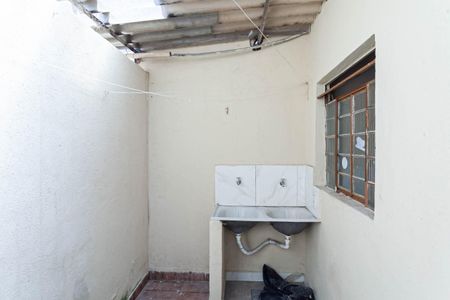 Casa para alugar com 40m², 1 quarto e sem vagaÁrea de serviço 