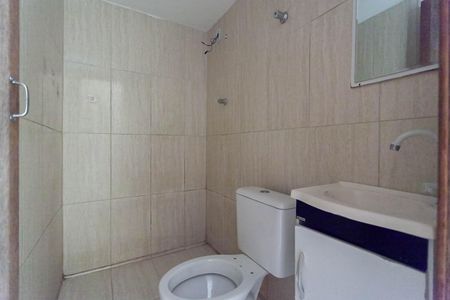 Banheiro social  de casa para alugar com 1 quarto, 40m² em Campo Alegre, Belo Horizonte