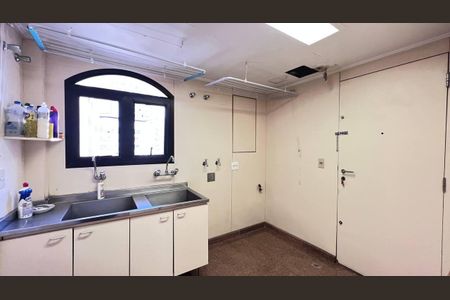 Apartamento à venda com 268m², 4 quartos e 4 vagas