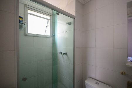 Apartamento à venda com 63m², 3 quartos e 2 vagas Apartamento à venda com 63m², 3 quartos e 2 vagasBanheiro da Suite