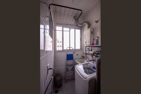 Apartamento à venda com 63m², 3 quartos e 2 vagas Apartamento à venda com 63m², 3 quartos e 2 vagasCozinha/Área de Serviço