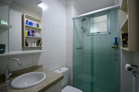Apartamento à venda com 63m², 3 quartos e 2 vagas Apartamento à venda com 63m², 3 quartos e 2 vagasBanheiro Social