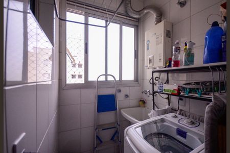 Apartamento à venda com 63m², 3 quartos e 2 vagas Apartamento à venda com 63m², 3 quartos e 2 vagasCozinha/Área de Serviço