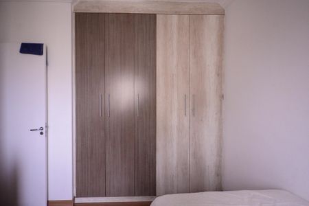 Apartamento à venda com 63m², 3 quartos e 2 vagas Apartamento à venda com 63m², 3 quartos e 2 vagasQuarto 2
