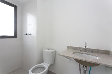 Apartamento para alugar com 70m², 2 quartos e 1 vaga Apartamento para alugar com 70m², 2 quartos e 1 vagaBanheiro da Suíte
